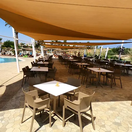 Malama Village אתר נופש