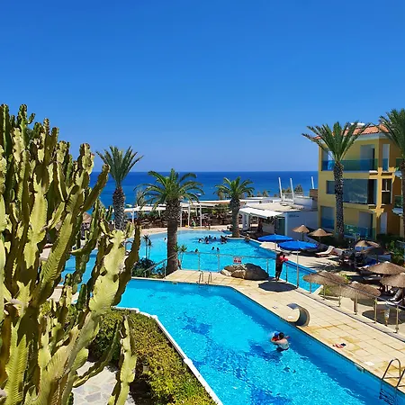 Malama Village Resort 4*