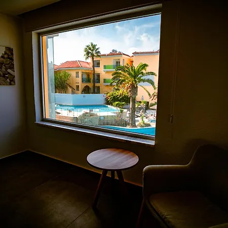 Malama Village 4*