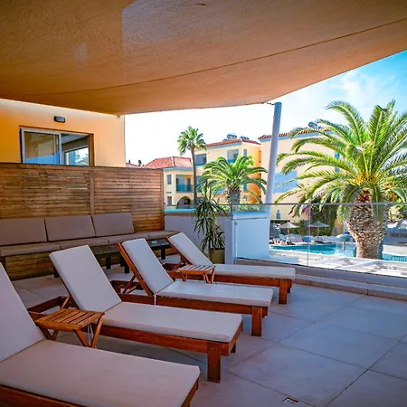 Malama Village 4*