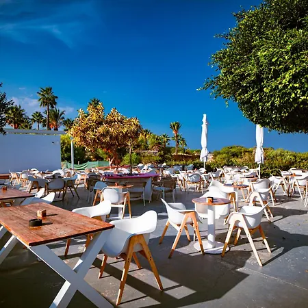 Resort Malama Village